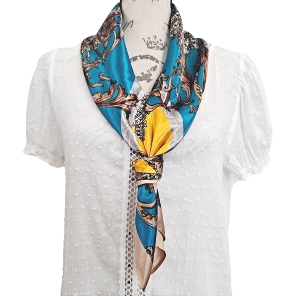💖 2/$30 Square Satin oversized boho Floral blue paisley Old Money hair Scarf - Picture 5 of 16